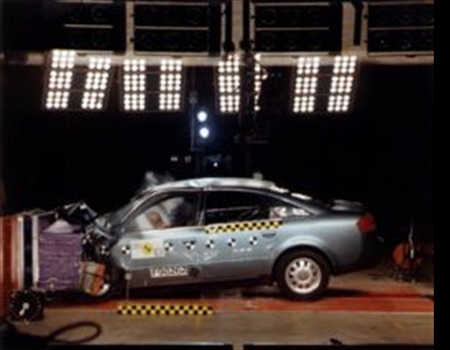 Краш тест Audi A6 (1998)